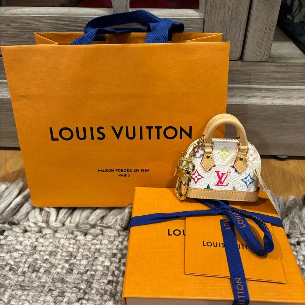 ***SOLD*** Louis Vuitton x Murakami Monogram Multicolor Micro Alma- NWT - Picture 5 of 13